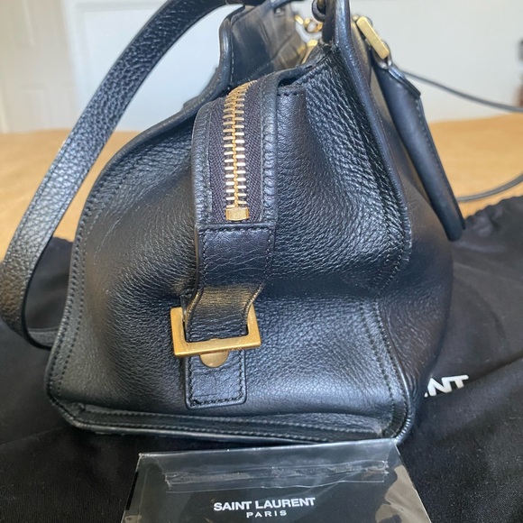 Saint Laurent Chyc Black Leather Handbag - Picture 6 of 10